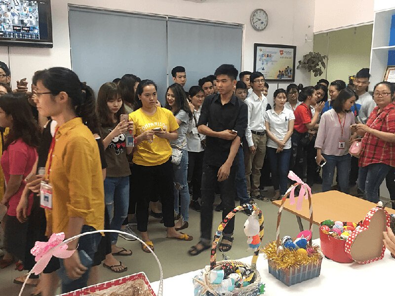 Cán bộ nhân viên và học viên AVt tham gia nhiệt tình