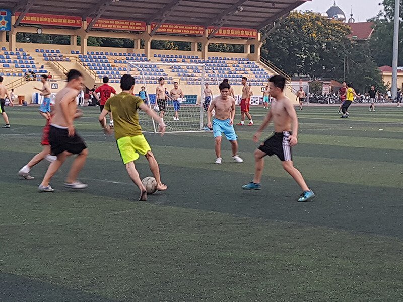 Các cầu thủ AVT thi đấu nhiệt tình