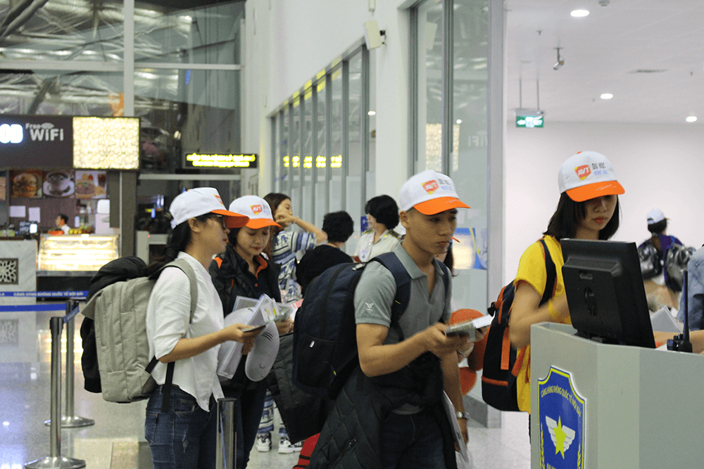 Học viên AVT tại sân bay
