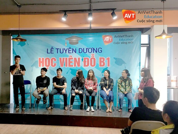 Các bạn học viên thành tích cao chia sẻ về kinh nghiệm học tập