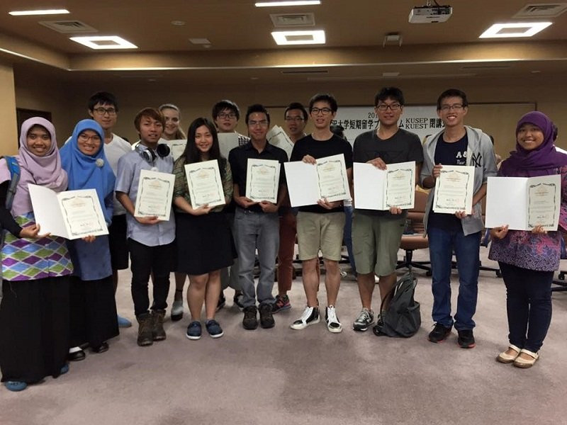Theo học tại Kanazawa bạn luôn có cơ hội nhận học bổng có giá trị cao