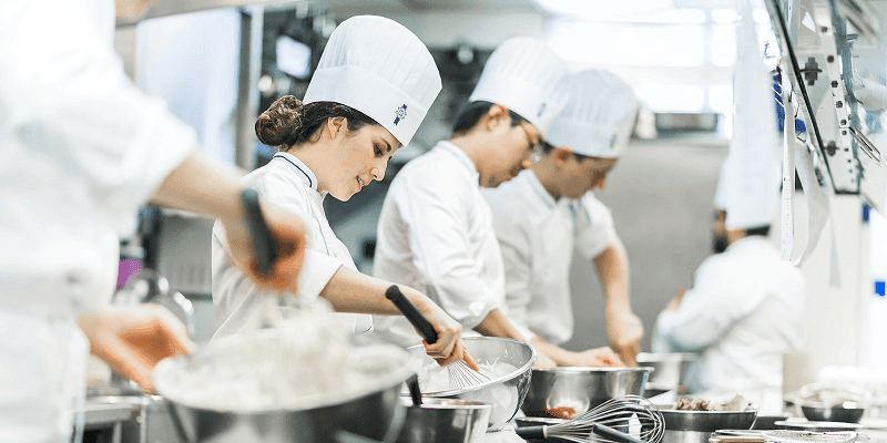 Chất lượng các trường dạy nghề ở Nhật khi du học nghề làm bánh tại Nhật Bản khá tốt