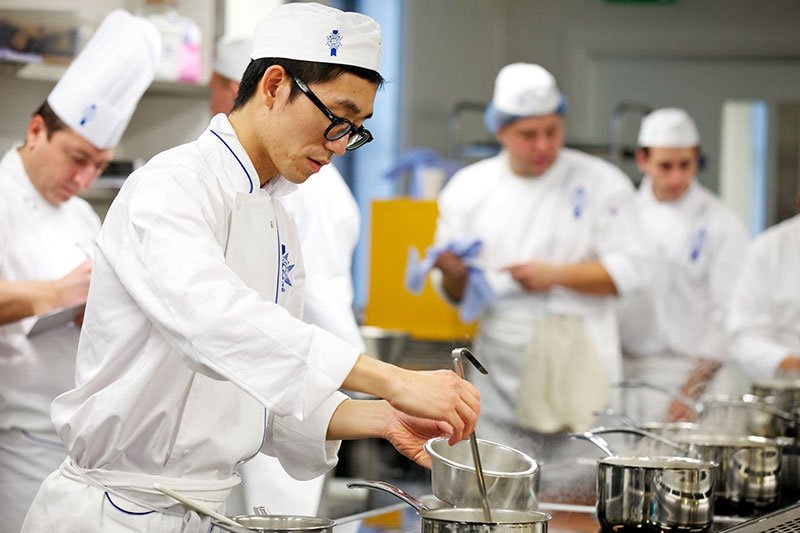 Du học nấu ăn Nhật Bản - 100% có việc làm và thu nhập cao