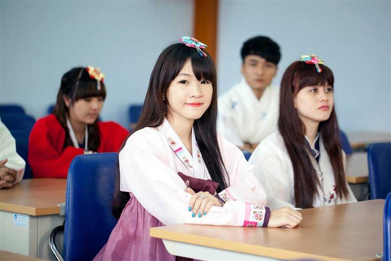 Những thông tin cần biết khi du học ngành Hàn Quốc học
