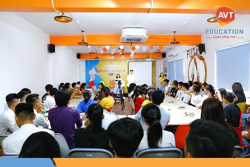 Các bạn đã có mặt từ rất sớm để tham dự lễ khai giảng