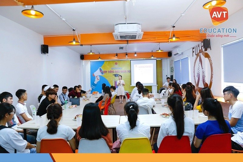 Rất đông học viên và phụ huynh đã có mặt trong buổi lễ khai giảng