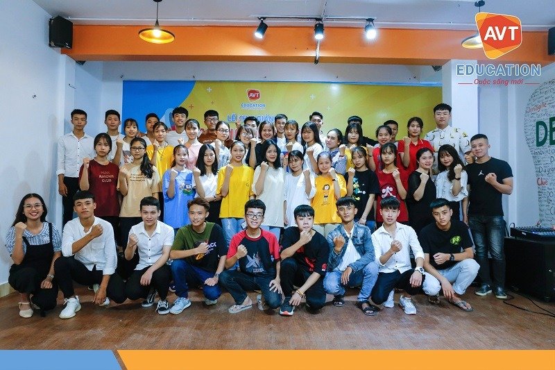 Khai giảng khóa 96 tại AVT Education