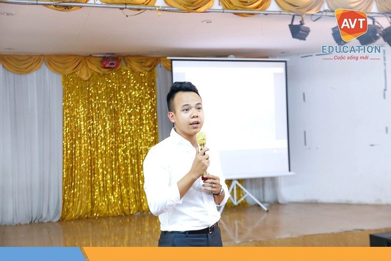 TGĐ Hồ Việt Anh phát biểu khai mạc trước khi bắt đầu bữa tiệc