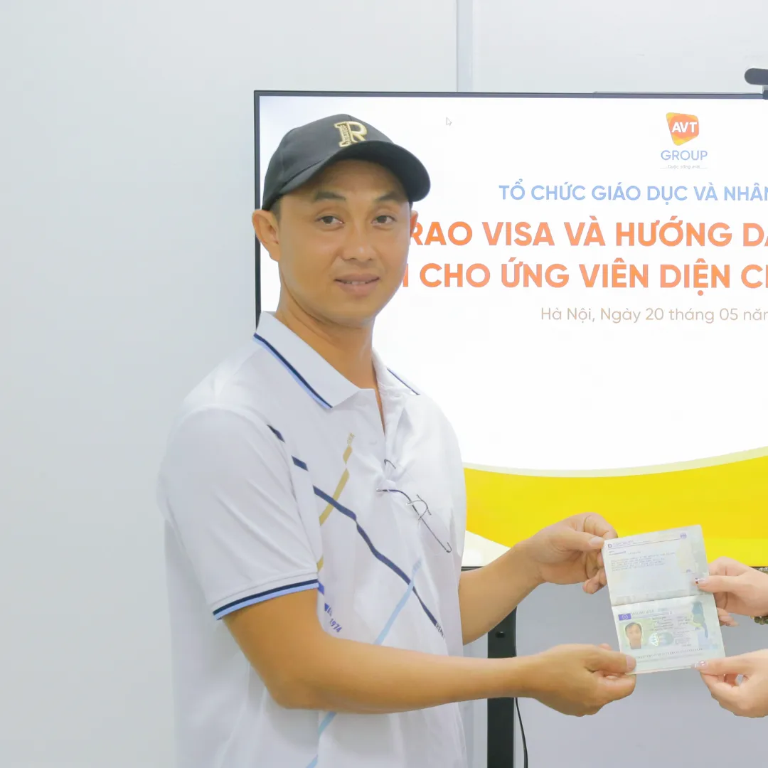 Nguyễn Việt Tiến